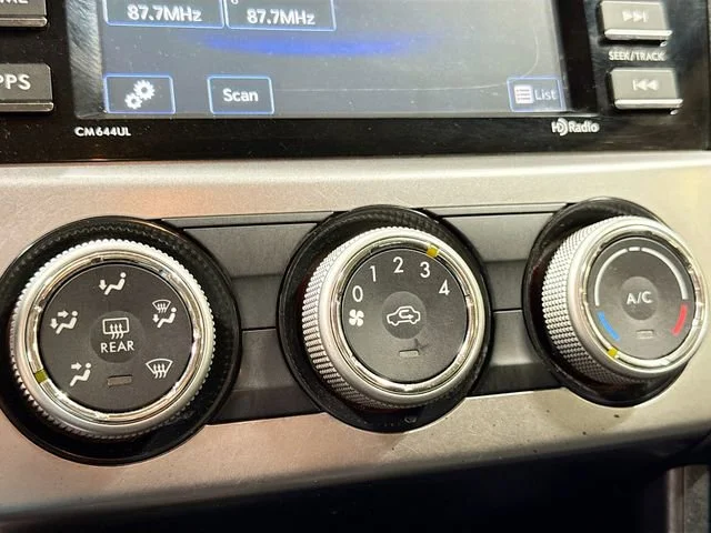 2015 Subaru Impreza Premium - Photo 17