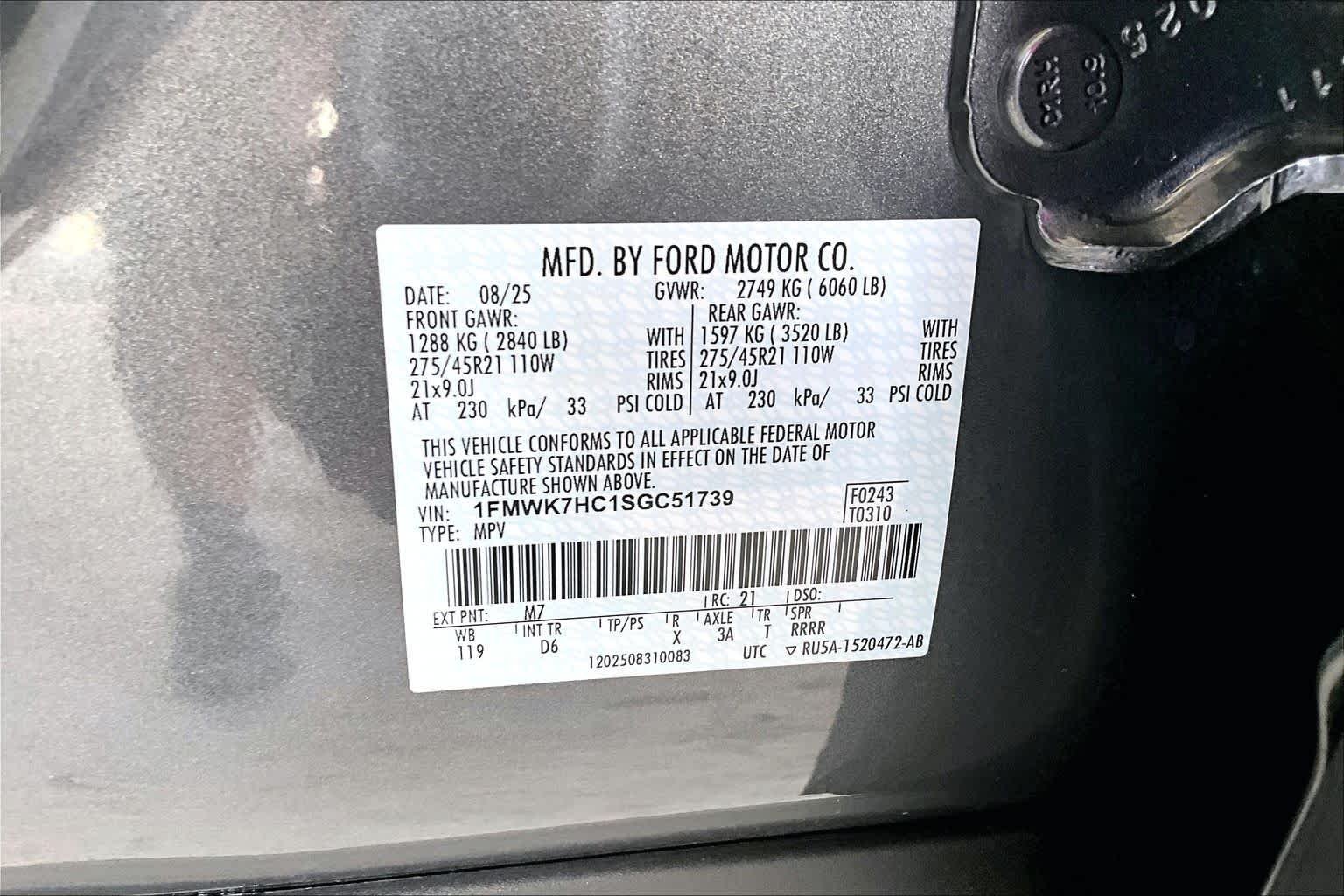 Used 2025 Carbonized Gray Metallic Ford Platinum image 32