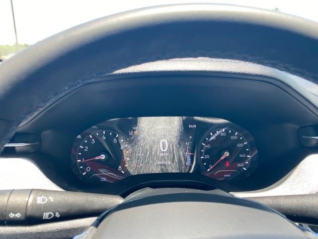 Used 2022 Granite Crystal Clearcoat Metallic Jeep Latitude image 19