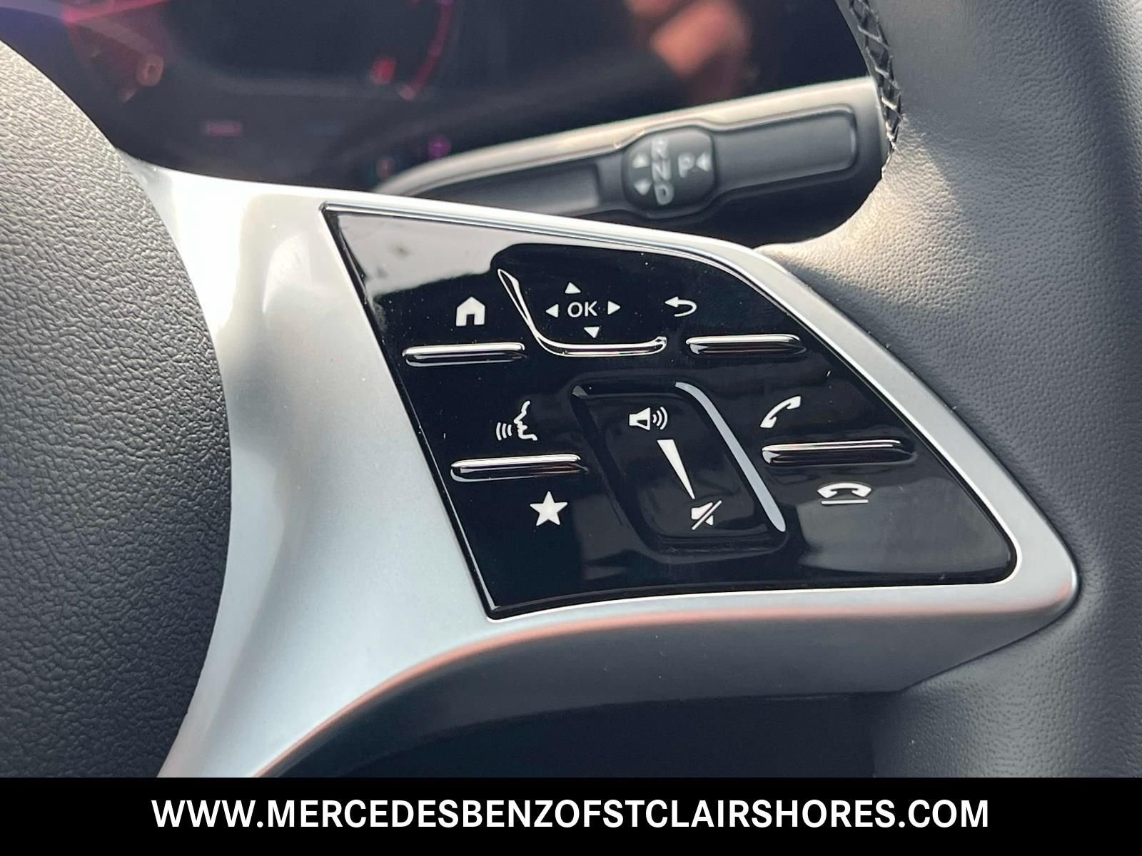 New 2026 Starling Blue Metallic Mercedes-Benz GLB 250 image 24