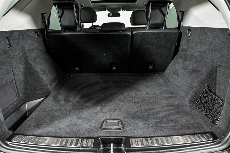 Used 2014 Black Mercedes-Benz ML 350 4MATIC® image 11