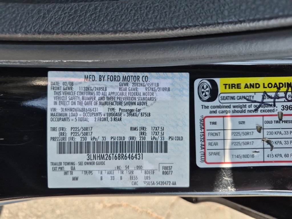 Used 2008 Black Lincoln Base image 33