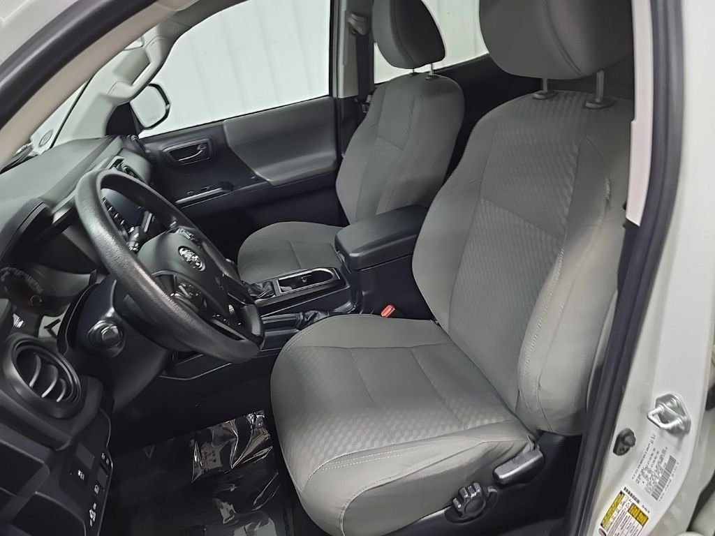 Used 2022 White Toyota SR image 29