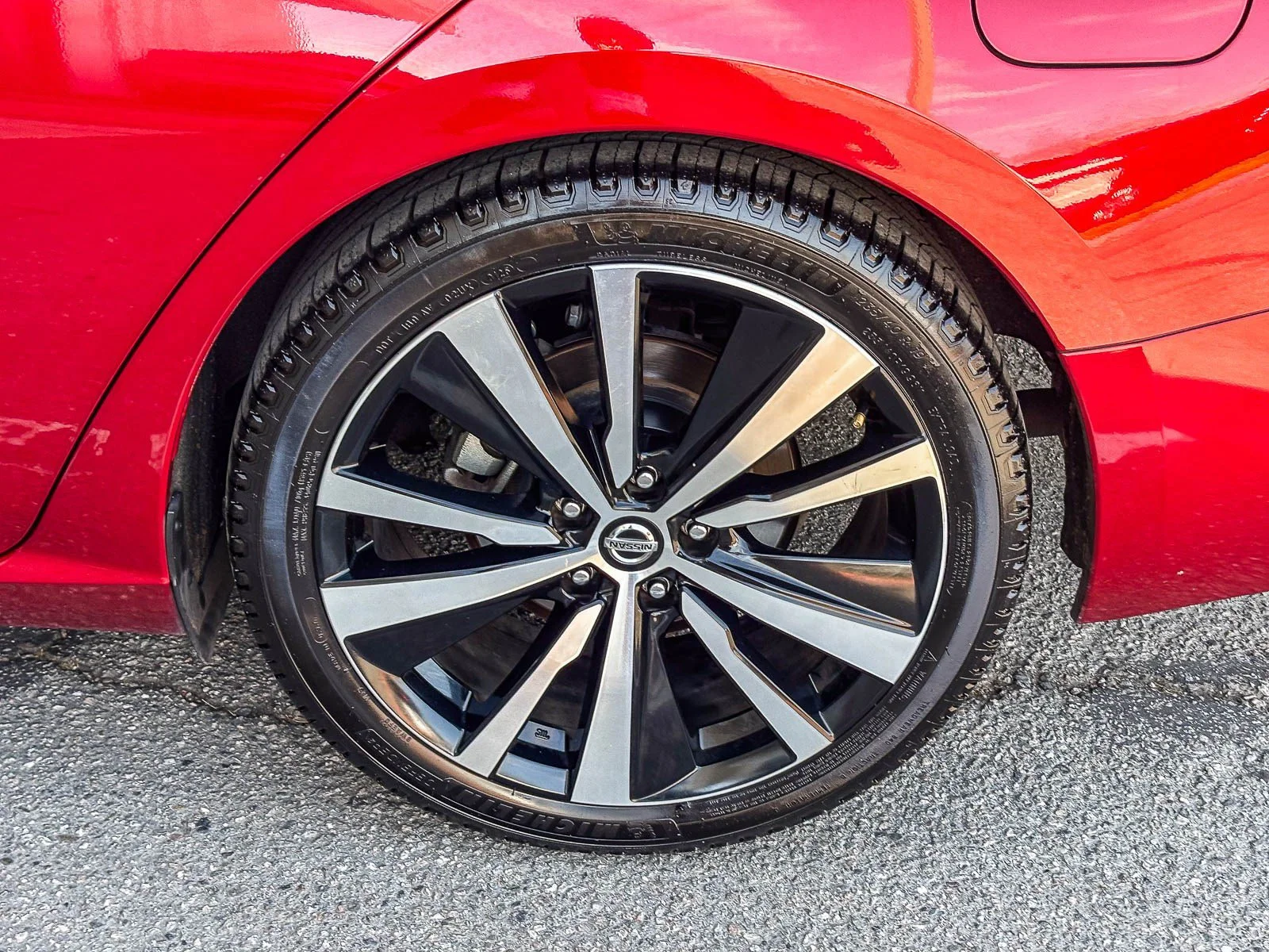 Used 2020 Scarlet Ember Tintcoat Nissan 2.5 SR image 12