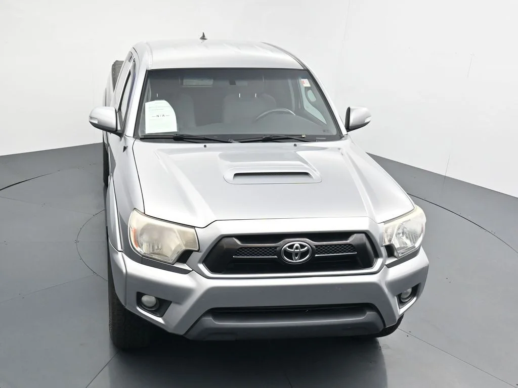 Used 2015 Silver Toyota Base image 21