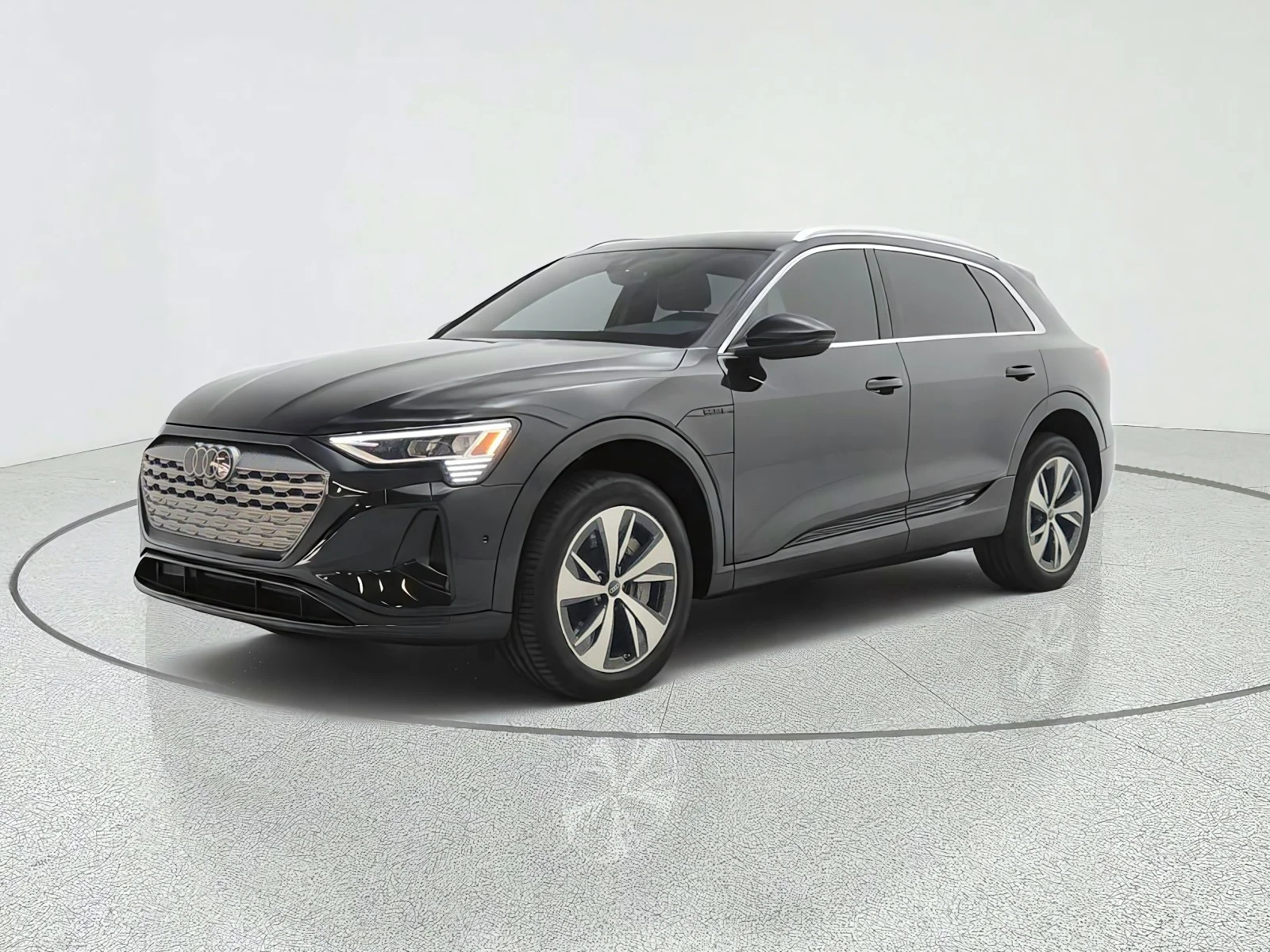 2024 Audi Q8 e-tron Premium Plus