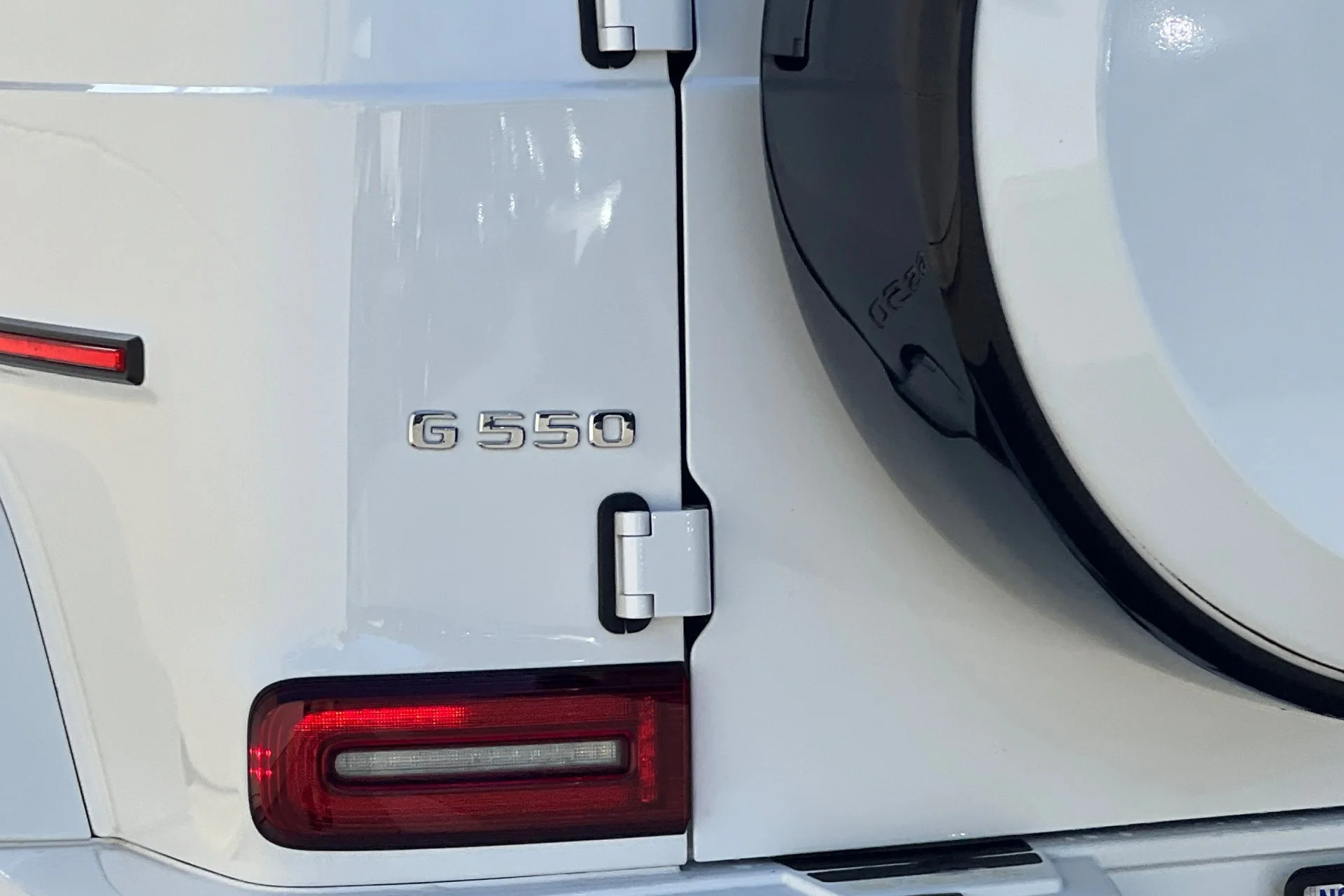 Used 2019 Polar White Mercedes-Benz G 550 4MATIC® SUV image 12