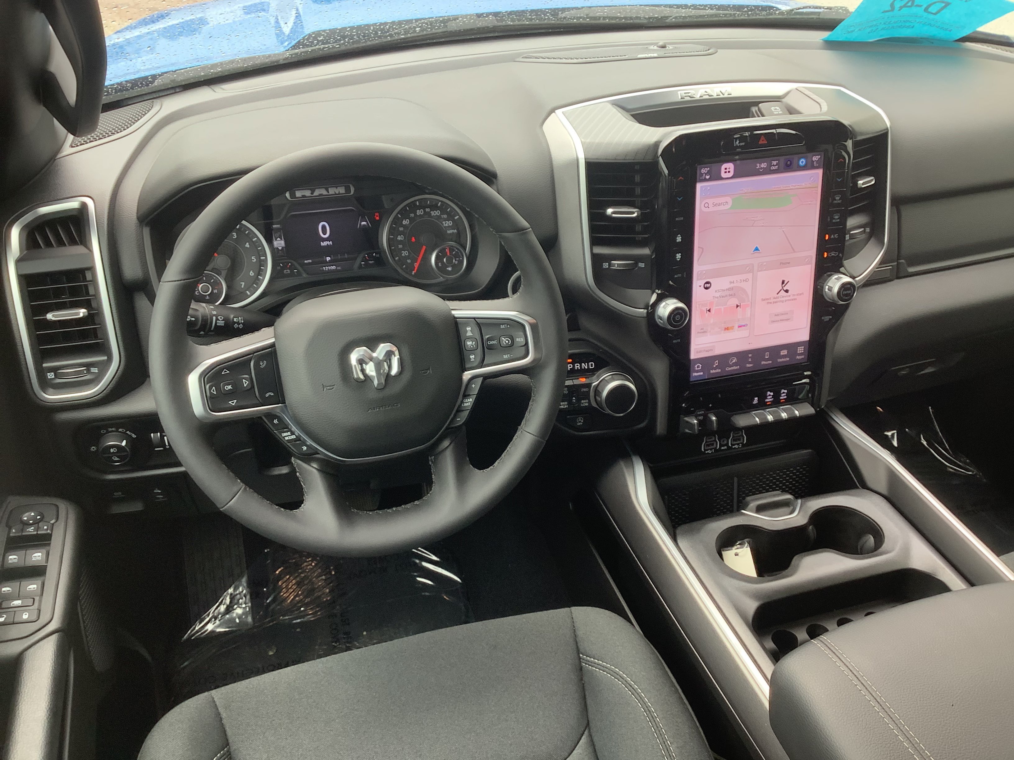 Used 2025 Blue Ram Big Horn/Lone Star image 9
