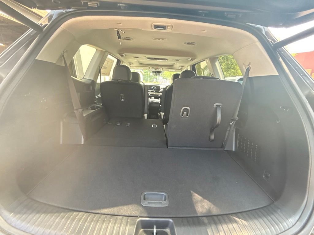 Certified Used 2025 Green Kia S image 23