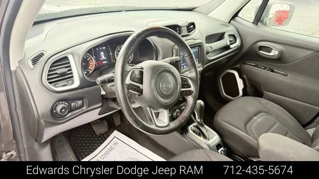 Used 2020 Gray Jeep Latitude image 13