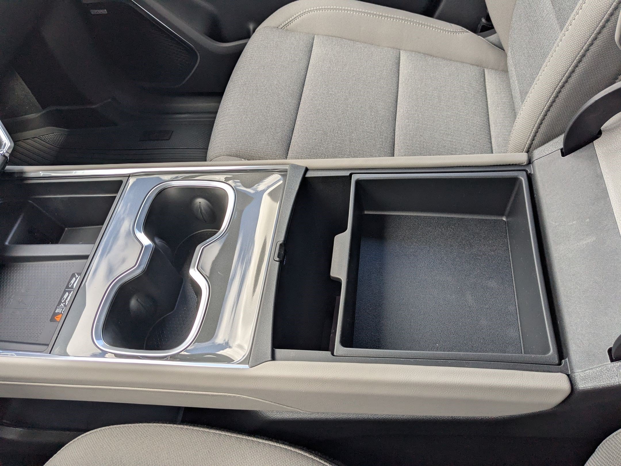 2026 GMC Acadia Elevation - Photo 20