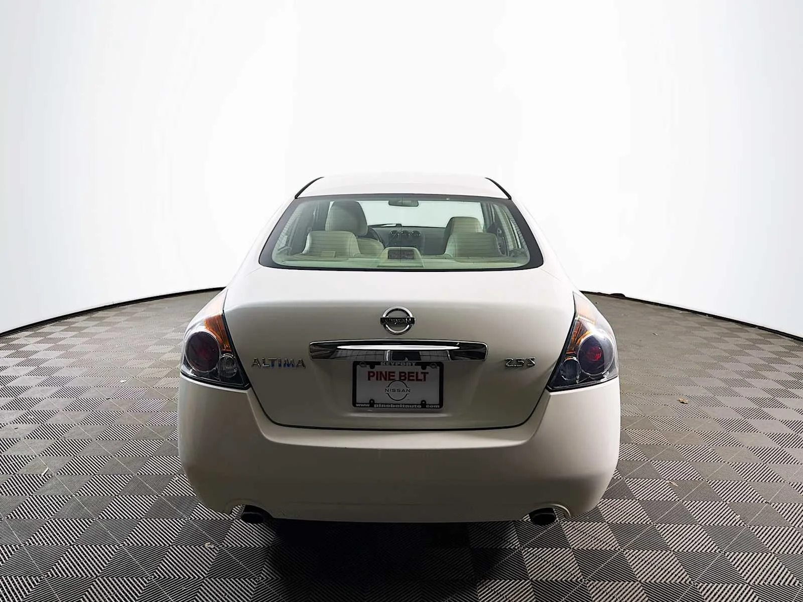 Used 2011 Winter Frost Pearl Nissan 2.5 SL image 5