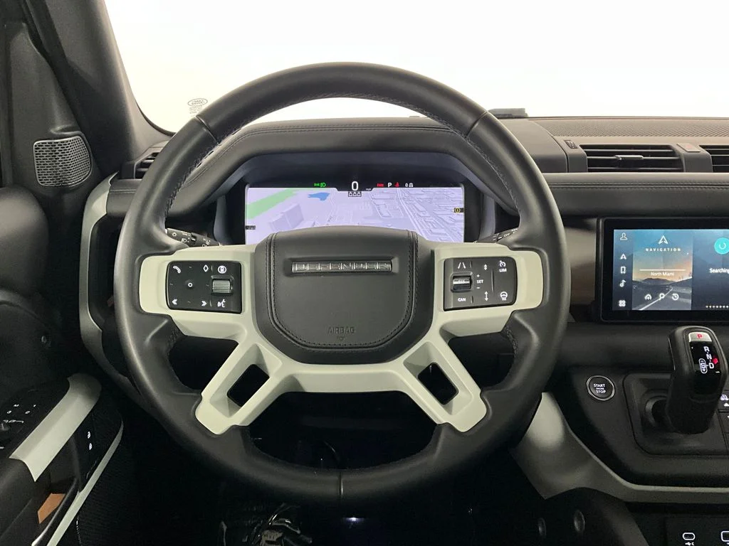 Used 2024 Gray Land Rover X-Dynamic SE image 12