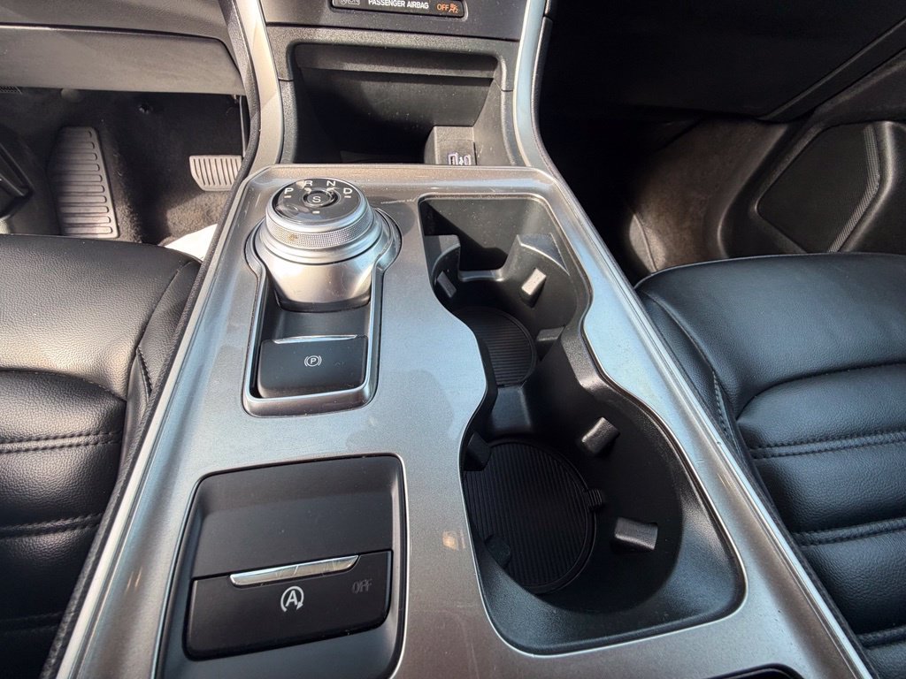 Used 2024 Gray Ford SEL image 25