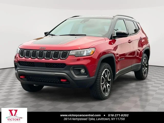 Used 2025 Red Jeep Trailhawk image 1