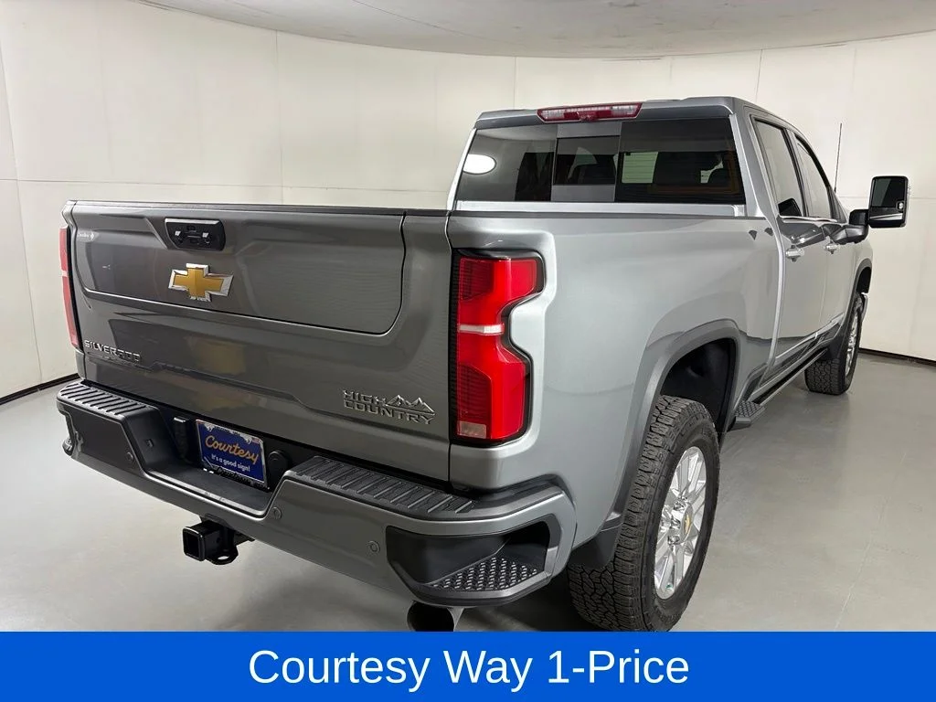Used 2025 Gray Chevrolet High Country image 11