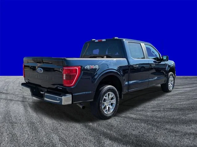 Certified Used 2023 Blue Metallic Ford XLT image 4