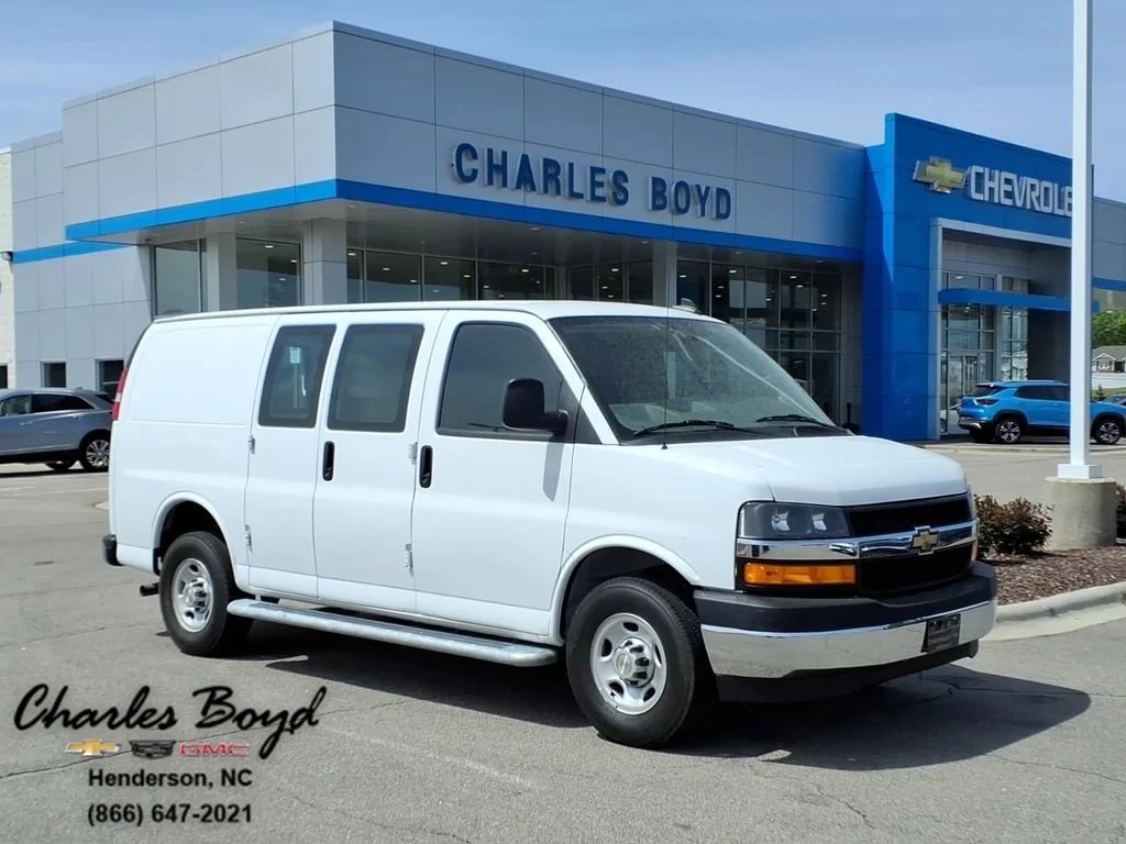 2024 Chevrolet Express 2500 Work Van HD's photo