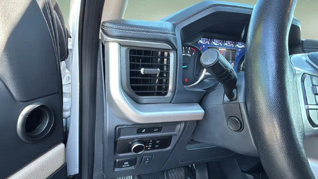 Used 2024 White Ford XLT image 21