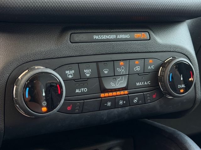 Used 2024 Black Ford Outer Banks image 17