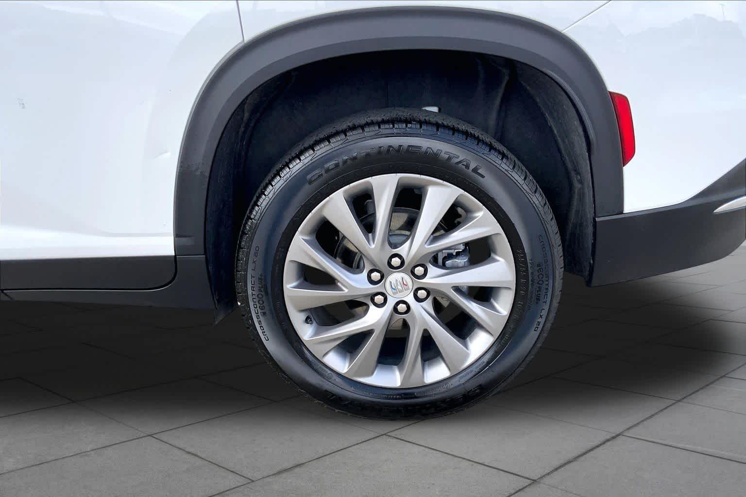 Used 2026 Summit White Buick Preferred image 11