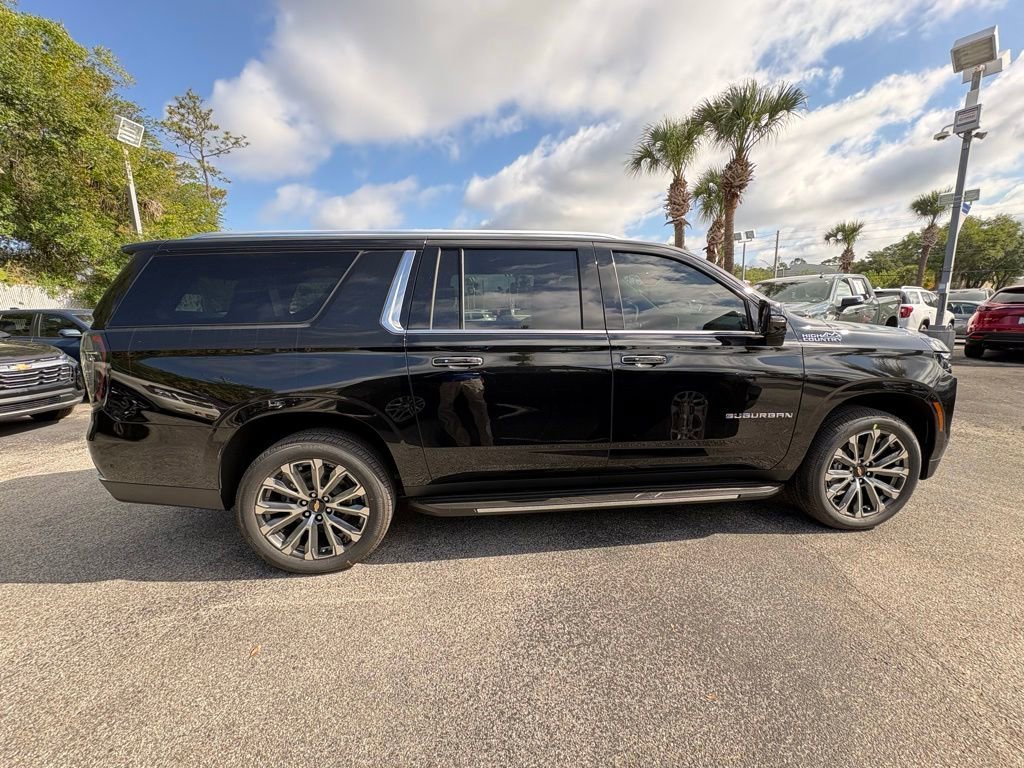 2026 Chevrolet Suburban High Country - Photo 8