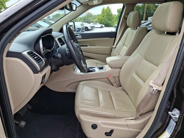 Used 2017 Brown Jeep Limited image 13