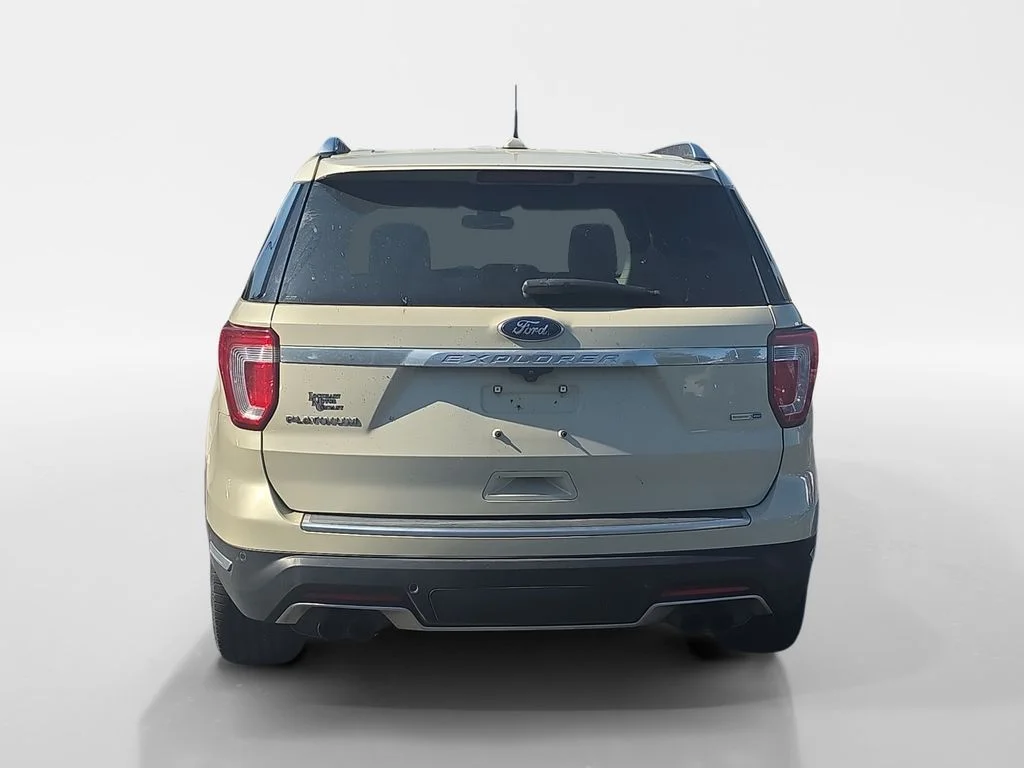 Used 2018 Silver Ford Platinum image 7