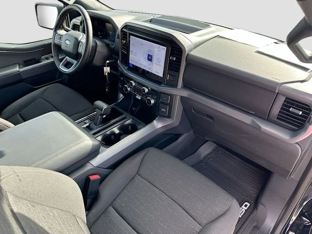 Used 2025 Blue Ford XLT image 27