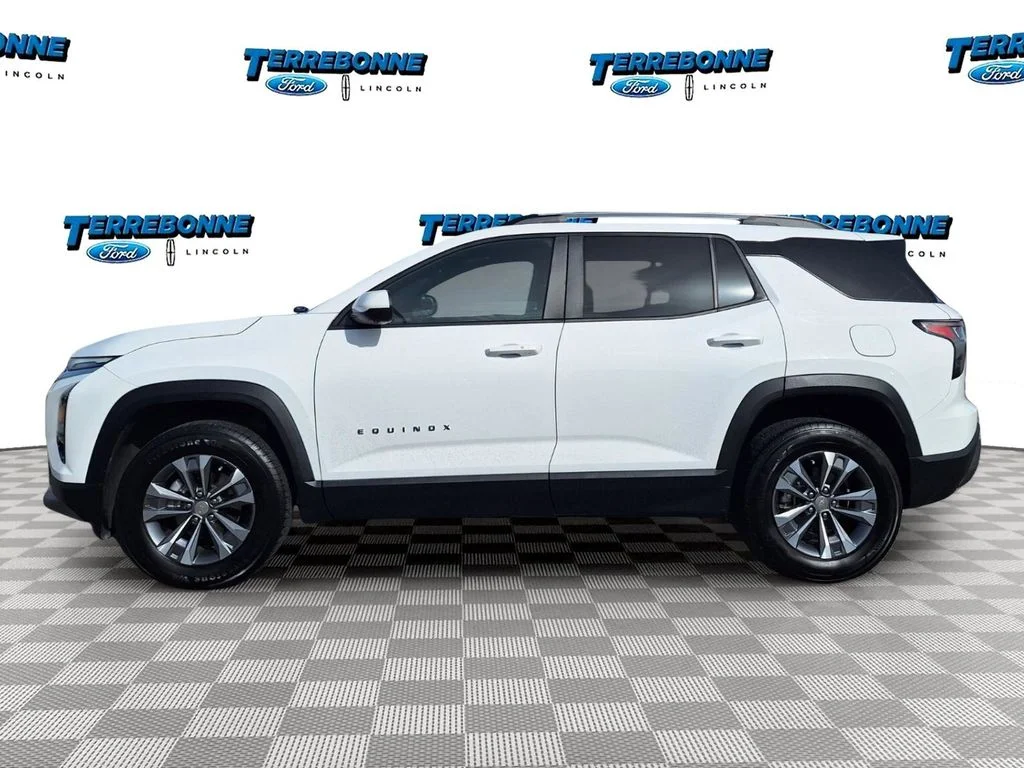 Used 2025 Summit White Chevrolet LT image 8