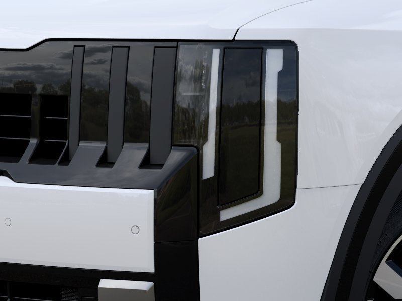 New 2027 Glacial White Kia S image 10