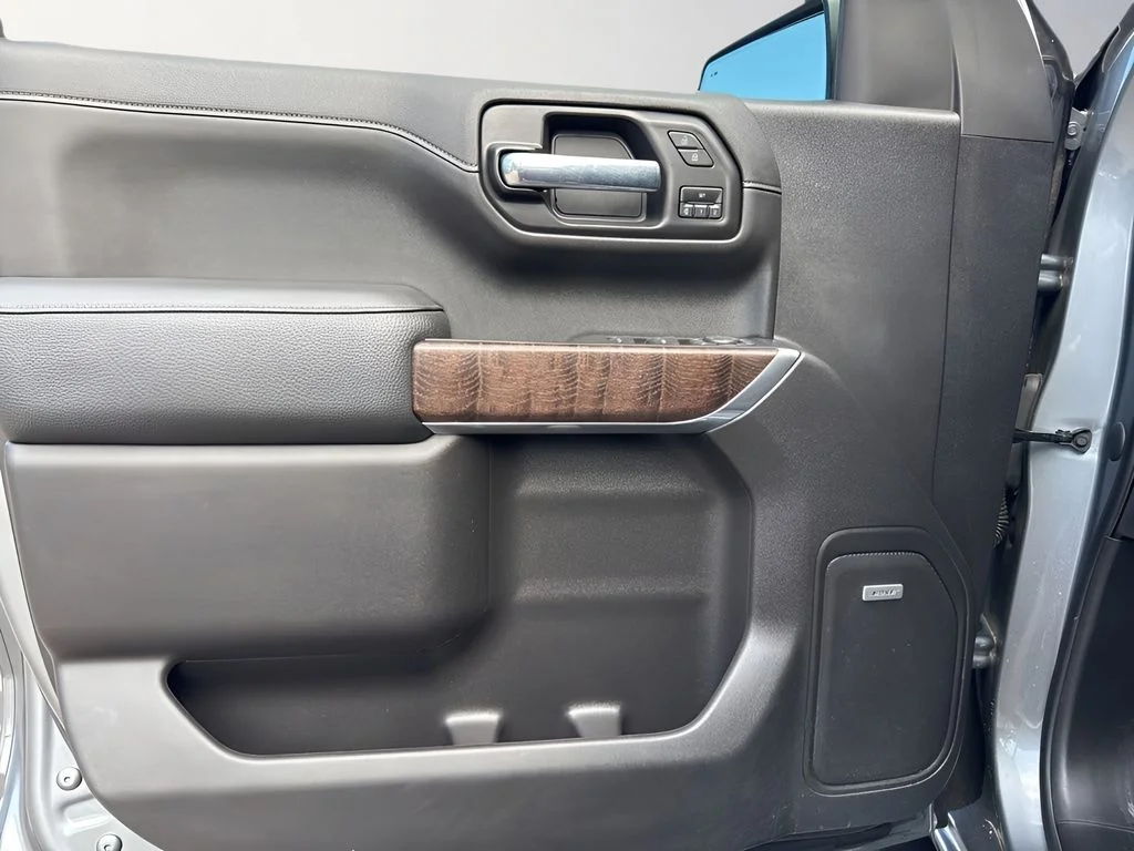 Used 2021 Gray GMC Denali image 9