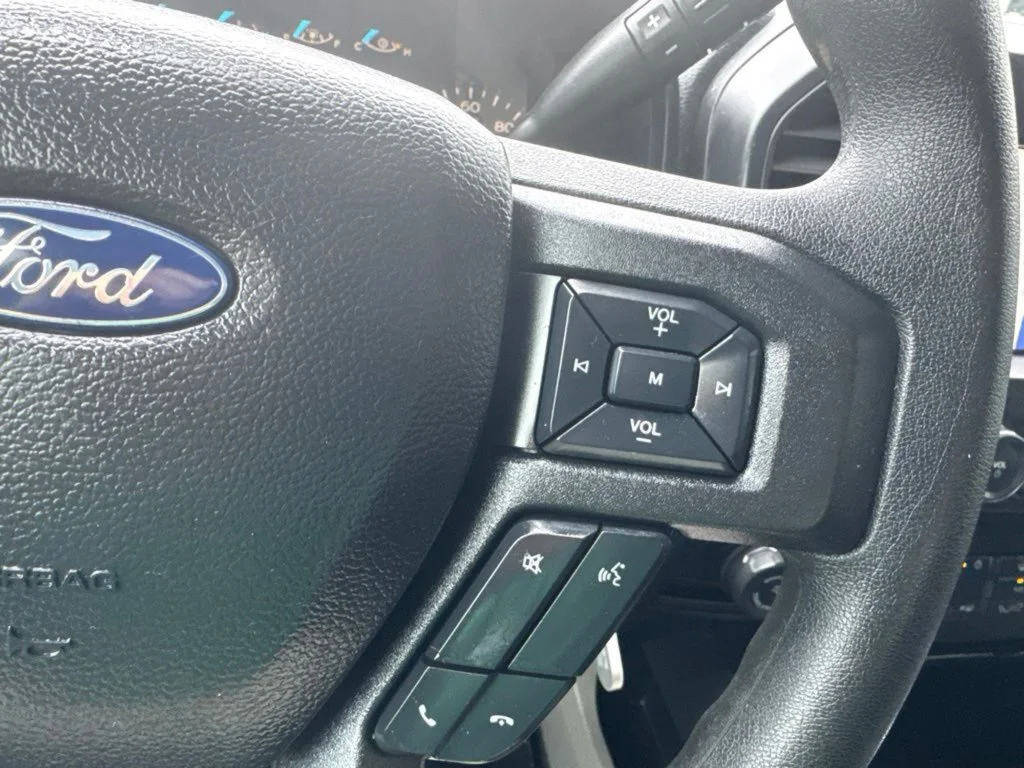 Used 2020 Blue Metallic Ford XL image 19