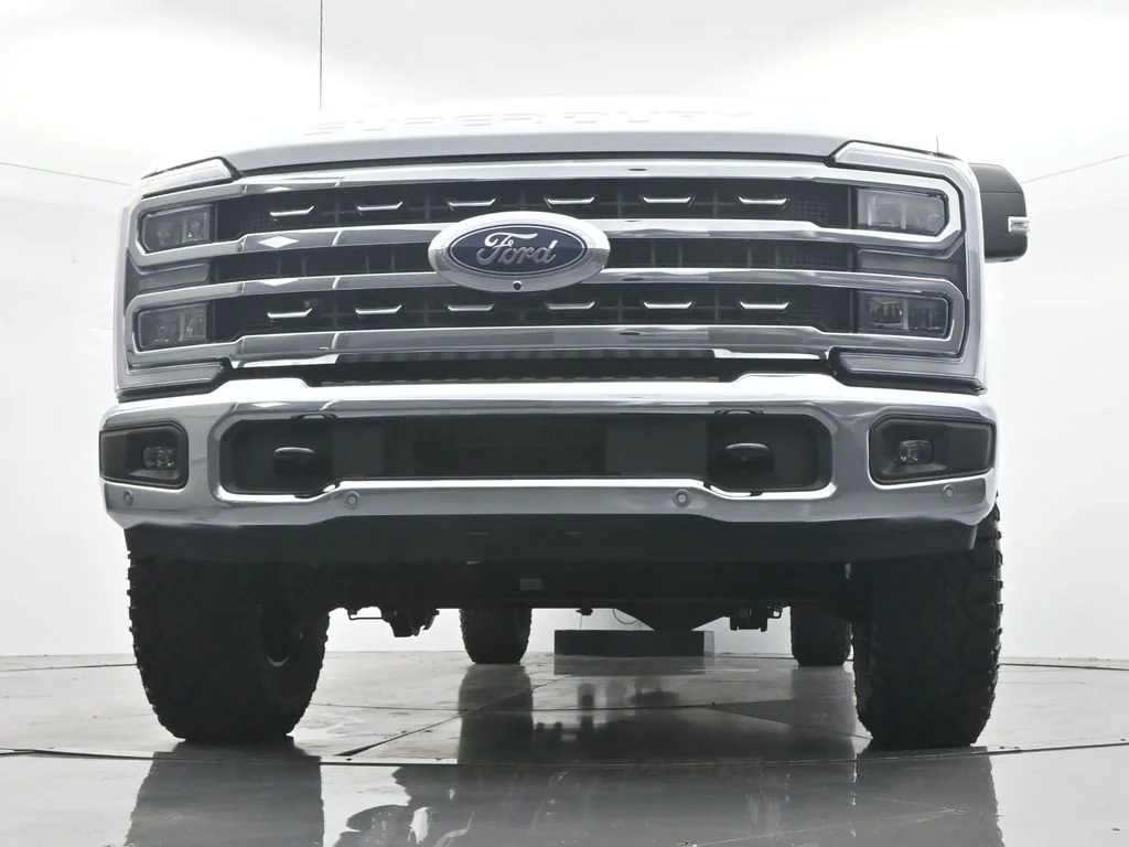 New 2026 Oxford White Ford F-250® Lariat® image 33