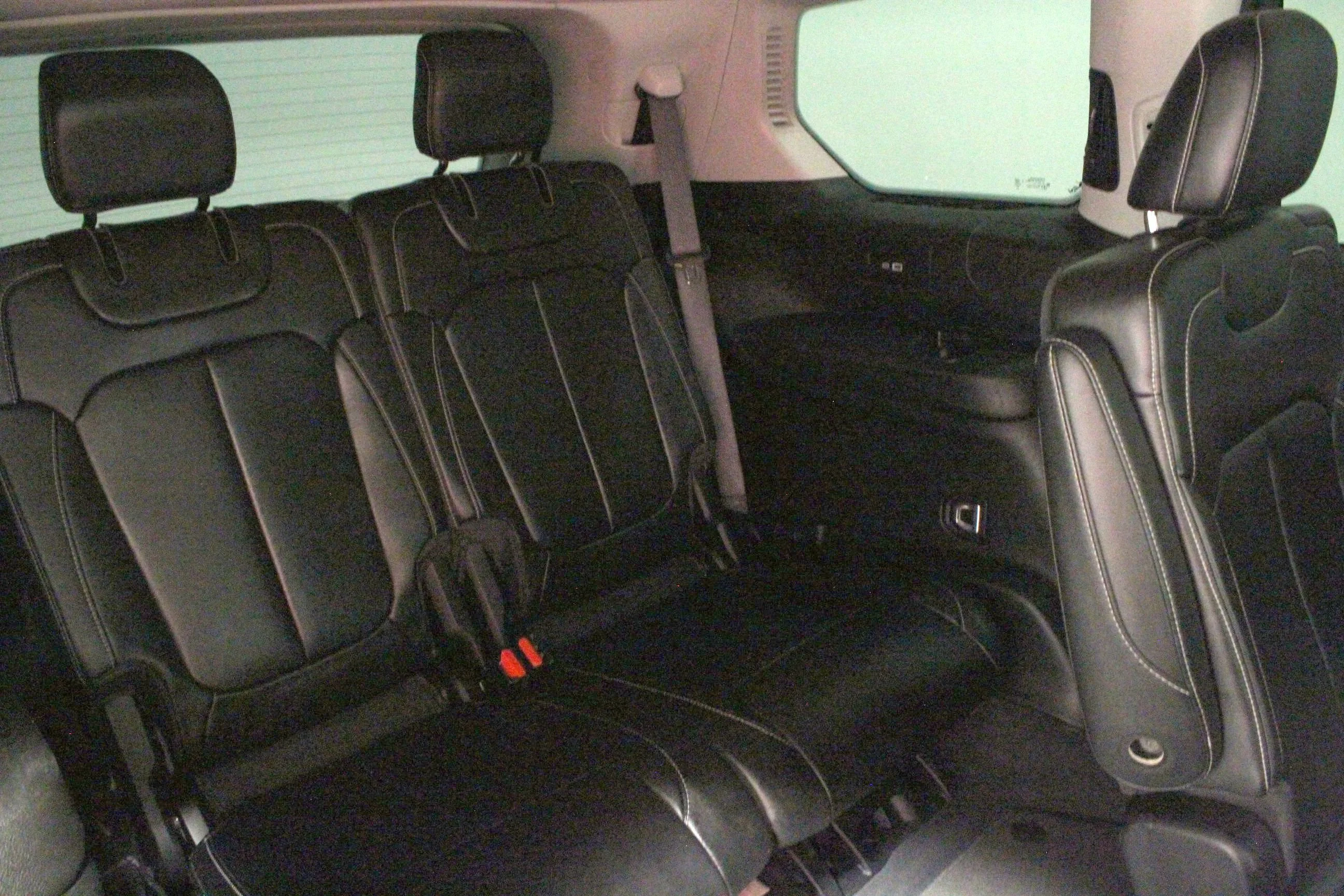 Used 2023 Silver Zynith Jeep Limited image 18