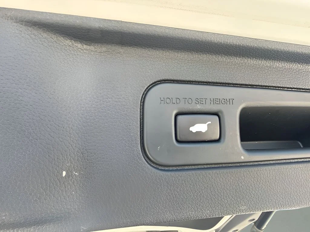 Used 2024 White Honda Touring image 27
