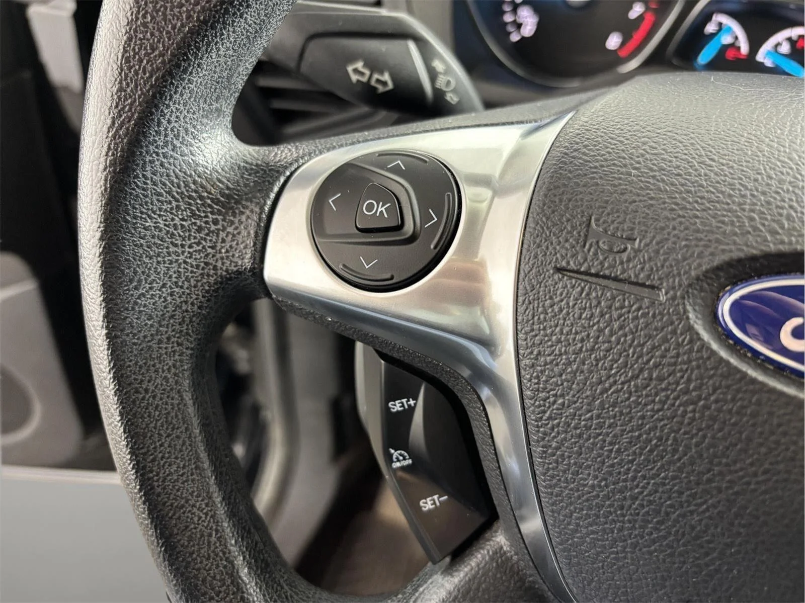 Used 2016 Shadow Black Ford SE image 29