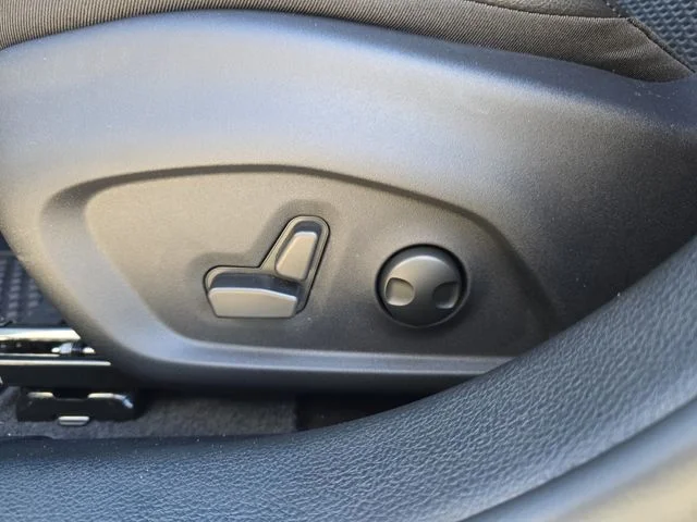 Used 2026 Blue Jeep Latitude image 15