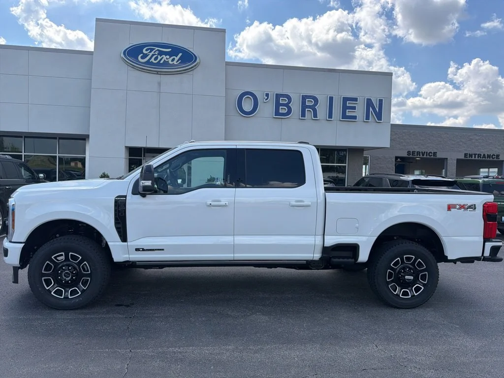 New 2026 Star White Metallic Tri-Coat Ford F-250® Platinum® image 2