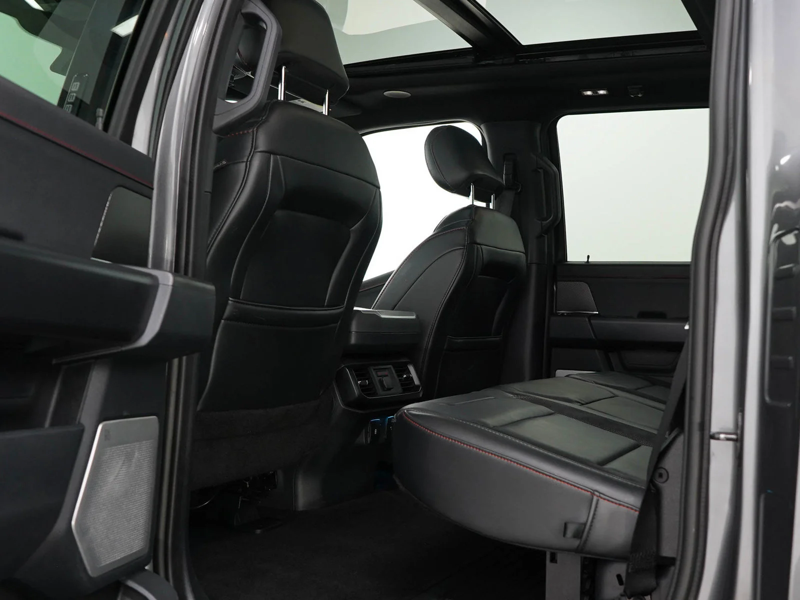 Used 2024 Carbonized Gray Metallic Ford Raptor image 21