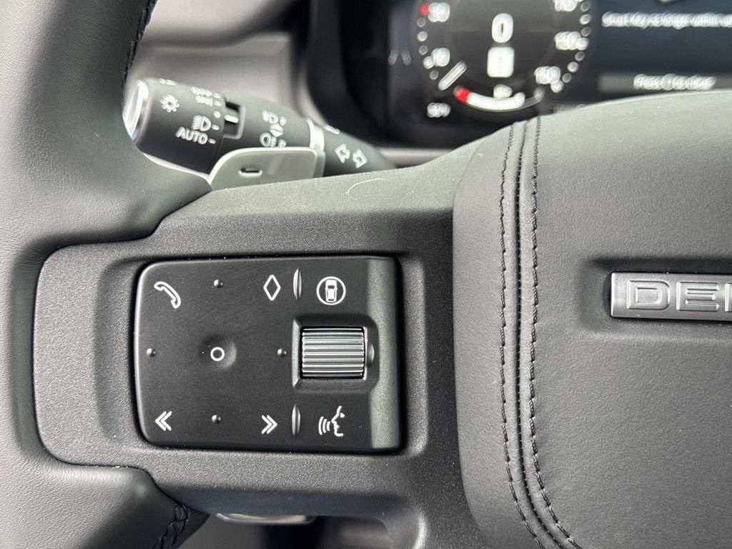 2026 Land Rover Defender V8 - Photo 28