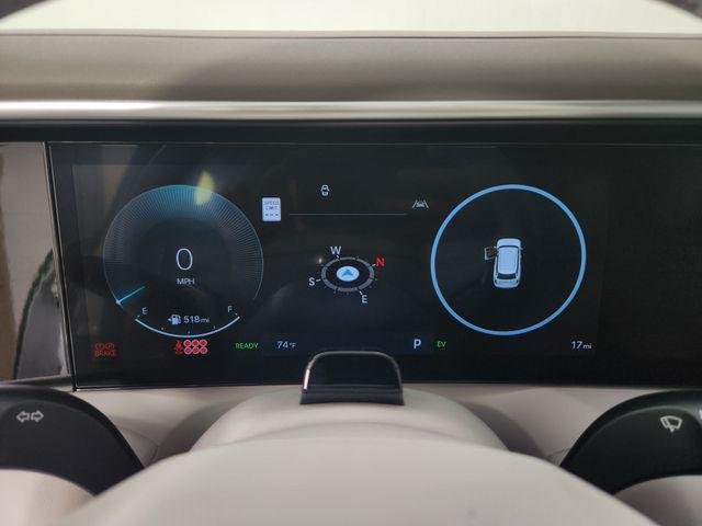 New 2026 White Hyundai SEL 8P image 25