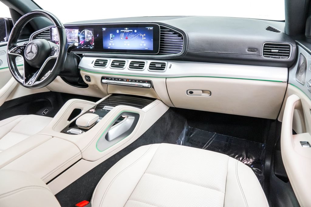 Used 2025 Black Mercedes-Benz GLS 450 image 23