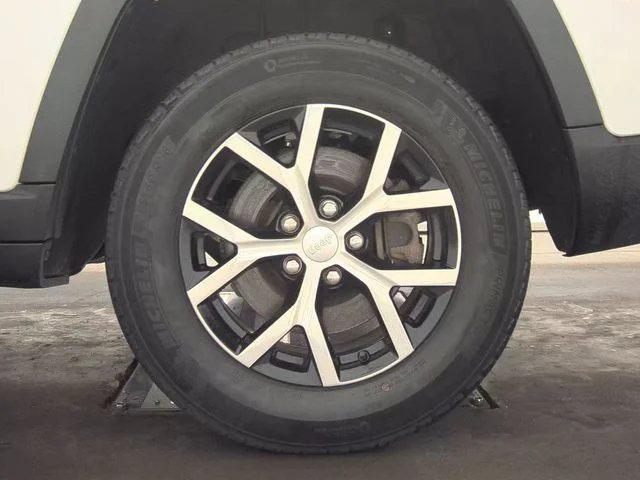 Used 2023 White Jeep Limited image 8