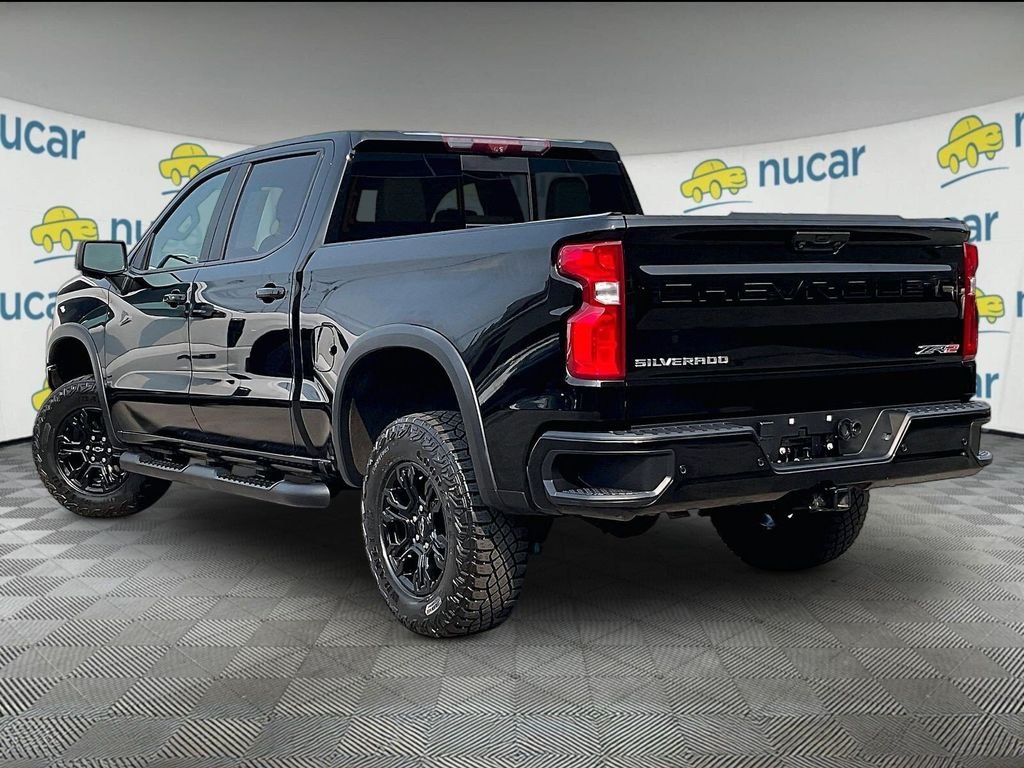 Used 2022 Black Chevrolet ZR2 image 4