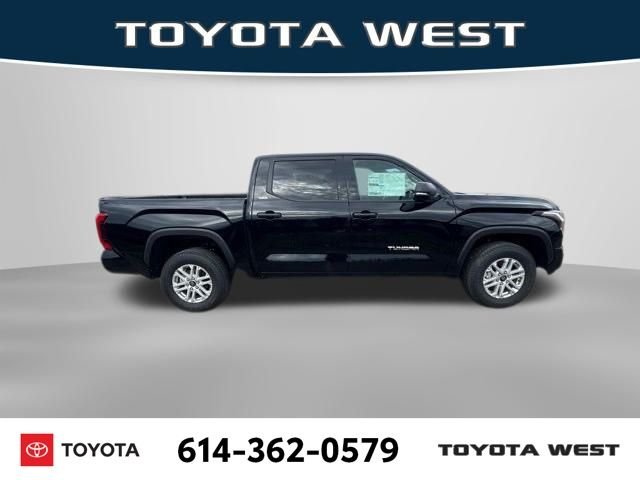2025 Toyota Tundra SR5 - Photo 7