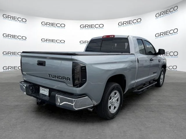 Used 2020 Silver Toyota SR5 image 7