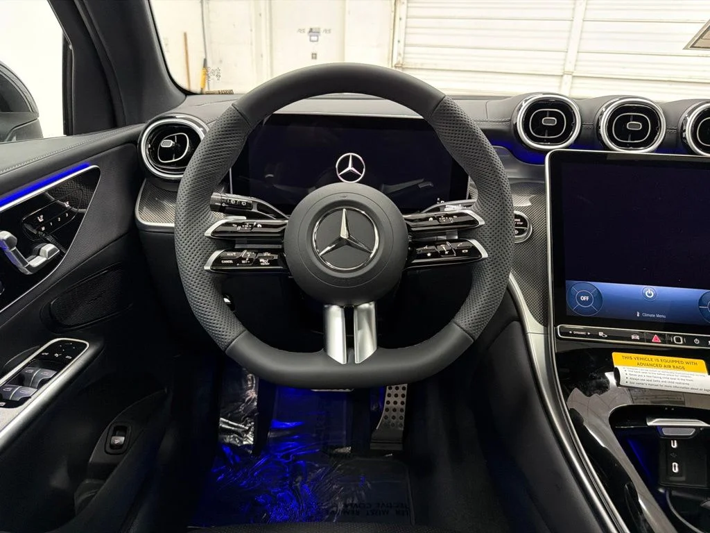 New 2026 Black Mercedes-Benz GLC 300 image 20