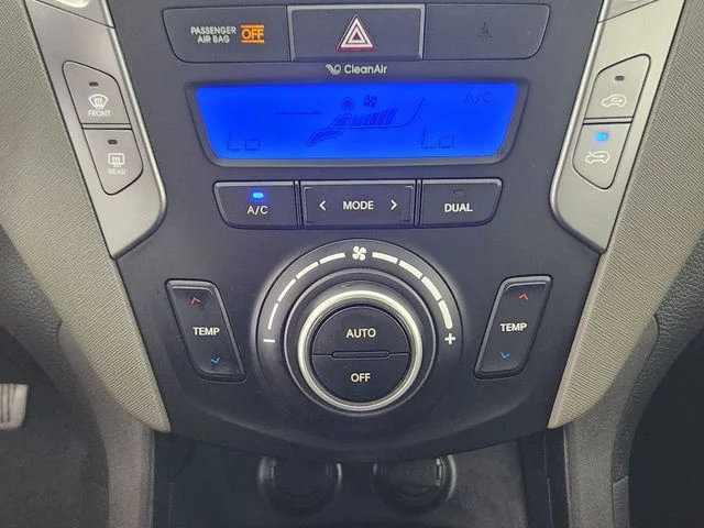 Used 2014 Silver Hyundai Base image 25