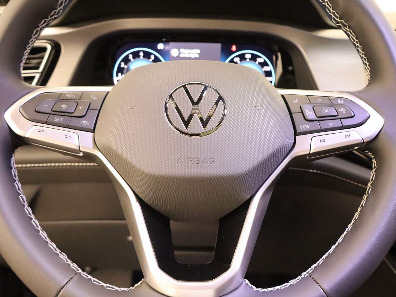 2026 Volkswagen Atlas Cross Sport SE w/Tech - Photo 11